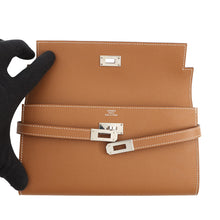 将图像加载到图库查看器中，HERMES Kelly wallet Gold Epsom
