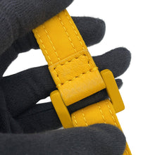 将图像加载到图库查看器中，FENDI Baguette Phone Pouch Yellow7AS056 Nylon
