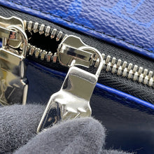 将图像加载到图库查看器中，LOUIS VUITTON Discovery Backpack CobaltM30229 Taigalama
