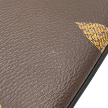 将图像加载到图库查看器中，LOUIS VUITTON Pochette・Trio NoirM68756 Monogram Monogram / Giant Monogram Reverse Canvas

