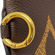 将图像加载到图库查看器中，LOUIS VUITTON Pochette・Trio NoirM68756 Monogram Monogram / Giant Monogram Reverse Canvas
