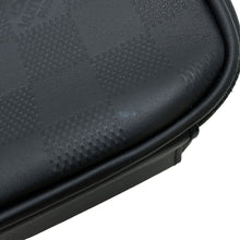 Load image into Gallery viewer, LOUIS VUITTON District NV3 NoirN42711 Damier Infini Leather Size PM
