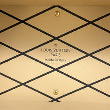 Load image into Gallery viewer, LOUIS VUITTON Camera box BeigeM13882 Monogram
