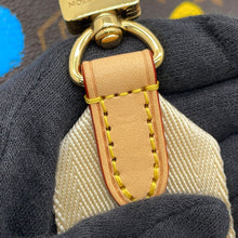 将图像加载到图库查看器中，LOUIS VUITTON LVxYK Onthego RedM46380 Monogram Painted Dot Size PM
