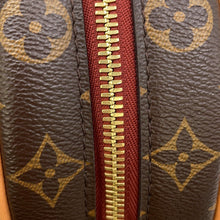 Load image into Gallery viewer, LOUIS VUITTON Boite Chapeau Souple BrownM45578 Monogram Size PM
