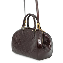 Load image into Gallery viewer, LOUIS VUITTON Montana AmaranteM90057 Monogram Vernis Leather
