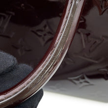 Load image into Gallery viewer, LOUIS VUITTON Montana AmaranteM90057 Monogram Vernis Leather
