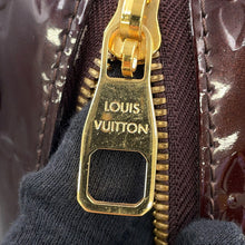 Load image into Gallery viewer, LOUIS VUITTON Montana AmaranteM90057 Monogram Vernis Leather
