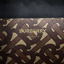 将图像加载到图库查看器中，BURBERRY TBCrossbody Bag Brown/Black/White8021483 PVC Leather Size Medium
