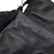 Load image into Gallery viewer, FENDI Mamma bucket Black26424 Leather
