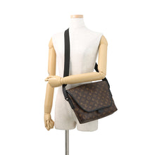 Load image into Gallery viewer, LOUIS VUITTON Magnetic messenger NoirM45557 Monogram Macassar Canvas
