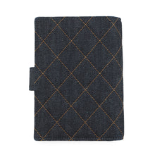 将图像加载到图库查看器中，CHANEL Matelasse Wallet with Passport Case NavyAP4665 Denim/Lambskin
