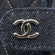 将图像加载到图库查看器中，CHANEL Matelasse Wallet with Passport Case NavyAP4665 Denim/Lambskin
