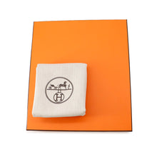 Load image into Gallery viewer, HERMES Neo Garden Etoupe Togo Leather Size 23
