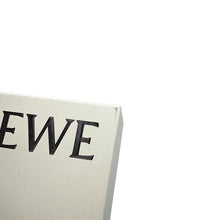 Load image into Gallery viewer, LOEWE Vertical wallet Light Oats / HoneyC660S40X01 Soft Grained Calf Leather
