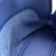 将图像加载到图库查看器中，HERMES Bolide Messenger Blue Tie Togo Leather
