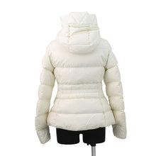将图像加载到图库查看器中，MONCLER AVOCE Down Jacket WhiteI20931A00075539ZD04A Nylon100%

