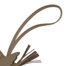 将图像加载到图库查看器中，HERMES Rodeo Pegasus Etoupe Lambskin Size PM
