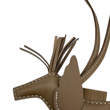 将图像加载到图库查看器中，HERMES Rodeo Pegasus Etoupe Lambskin Size PM
