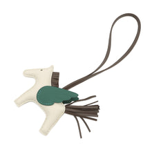 将图像加载到图库查看器中，HERMES Rodeo Pegasus Craie/Chocolat/Vert Moyen Lambskin Size PM
