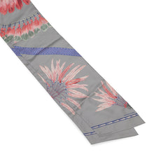Load image into Gallery viewer, HERMES Maxi Twilly Peacock Feather Gray/Pink Silk100%
