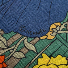 将图像加载到图库查看器中，HERMES Triangle Geant Robe Legere Sable / Orange / Multicolor Cashmere70% Silk30%
