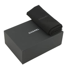 将图像加载到图库查看器中，CHANEL Vanity bag BlackAP4404 B18715 Caviar Leather
