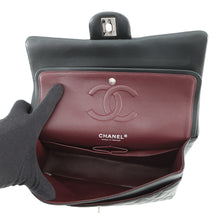Load image into Gallery viewer, CHANEL Matelasse W Flap ChainShoulder Bag BlackA01112 Lambskin Size 25
