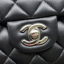 Load image into Gallery viewer, CHANEL Matelasse W Flap ChainShoulder Bag BlackA01112 Lambskin Size 25
