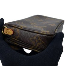 将图像加载到图库查看器中，LOUIS VUITTON Micro Metis BrownM81267 Monogram
