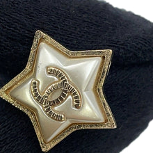 Load image into Gallery viewer, CHANEL Star Motif CC Logo EarringsA99139 Metal
