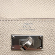 将图像加载到图库查看器中，HERMES Kelly pocket compact Nata Epsom

