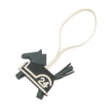 Load image into Gallery viewer, HERMES Rodeo Loveo 24 Vert Mangrove / Black / Craie Lambskin Swift Leather Size PM
