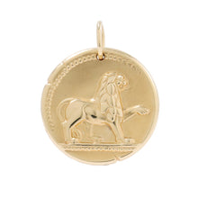 Load image into Gallery viewer, Van Cleef &amp; Arpels Zodiac Medal Leonis TopVCARP7SO00 18K Yellow Gold
