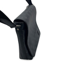 Load image into Gallery viewer, LOUIS VUITTON District NV2 NoirM45272 Monogram Eclipse Size PM

