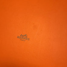 Load image into Gallery viewer, HERMES Picotin Lock Trench Taurillon Clemence Size PM
