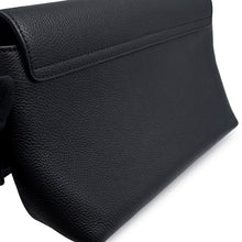 将图像加载到图库查看器中，BURBERRY Nova Check Flap Shoulder Bag Black8021110 Leather Canvas
