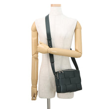 Load image into Gallery viewer, Bottega Veneta Maxi INTRECCIATO Shoulder Bag Dark Green Leather
