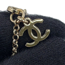 将图像加载到图库查看器中，CHANEL CC Logo Clover Necklace Gold/BlackABF387 Metal Rhinestone
