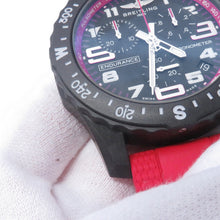 将图像加载到图库查看器中，BREITLING Professional Endurance Pro W44mm Bright Light Rubber Black/Red DialX823105D1B1S1
