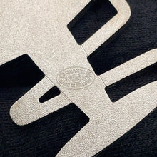 将图像加载到图库查看器中，CHANEL Airplane motif Brooch Silver Metal Rhinestone
