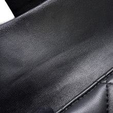将图像加载到图库查看器中，CHANEL Mini Matelasse Black Lambskin
