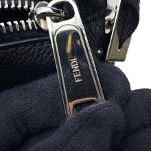 将图像加载到图库查看器中，FENDI melon Black7VA635 Leather Size Small
