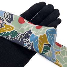 Load image into Gallery viewer, HERMES Twilly Bingata Bingata Blue Ciel/Vert/Rose Pale Silk100%
