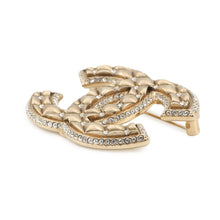 将图像加载到图库查看器中，CHANEL Rhinestone CC Logo Brooch Champagne Gold Metal Rhinestone
