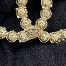 Load image into Gallery viewer, CHANEL Faux Pearl CC Logo Brooch WhiteABA144 Metal Faux Pearl Rhinestone
