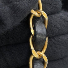 将图像加载到图库查看器中，CHANEL CHANEL 22 Sequins Shoulder Bag BlackAS3260 Velour Size Small
