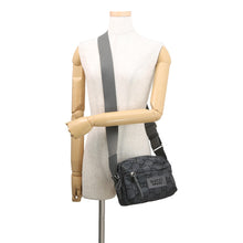 将图像加载到图库查看器中，GUCCI ECONYLON GG Shoulder Bag Gray/Black767931 GG Polyester Size Medium
