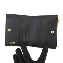将图像加载到图库查看器中，PRADA Triangle Logo Compact Wallet Black1ML050 Leather
