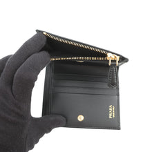 将图像加载到图库查看器中，PRADA Triangle Logo Compact Wallet Black1ML050 Leather
